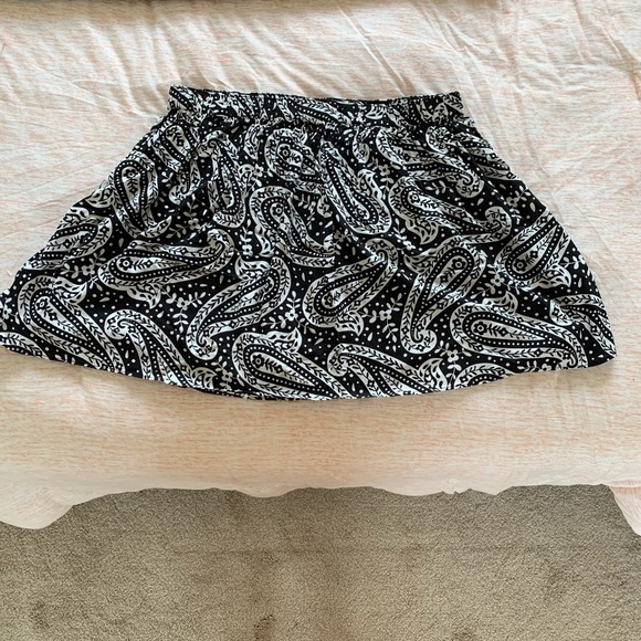 American Eagle Skirt - Picture 4 of 4